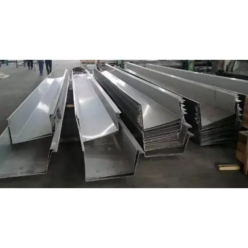 Hệ thống máng xối mái thép cho tòa nhà